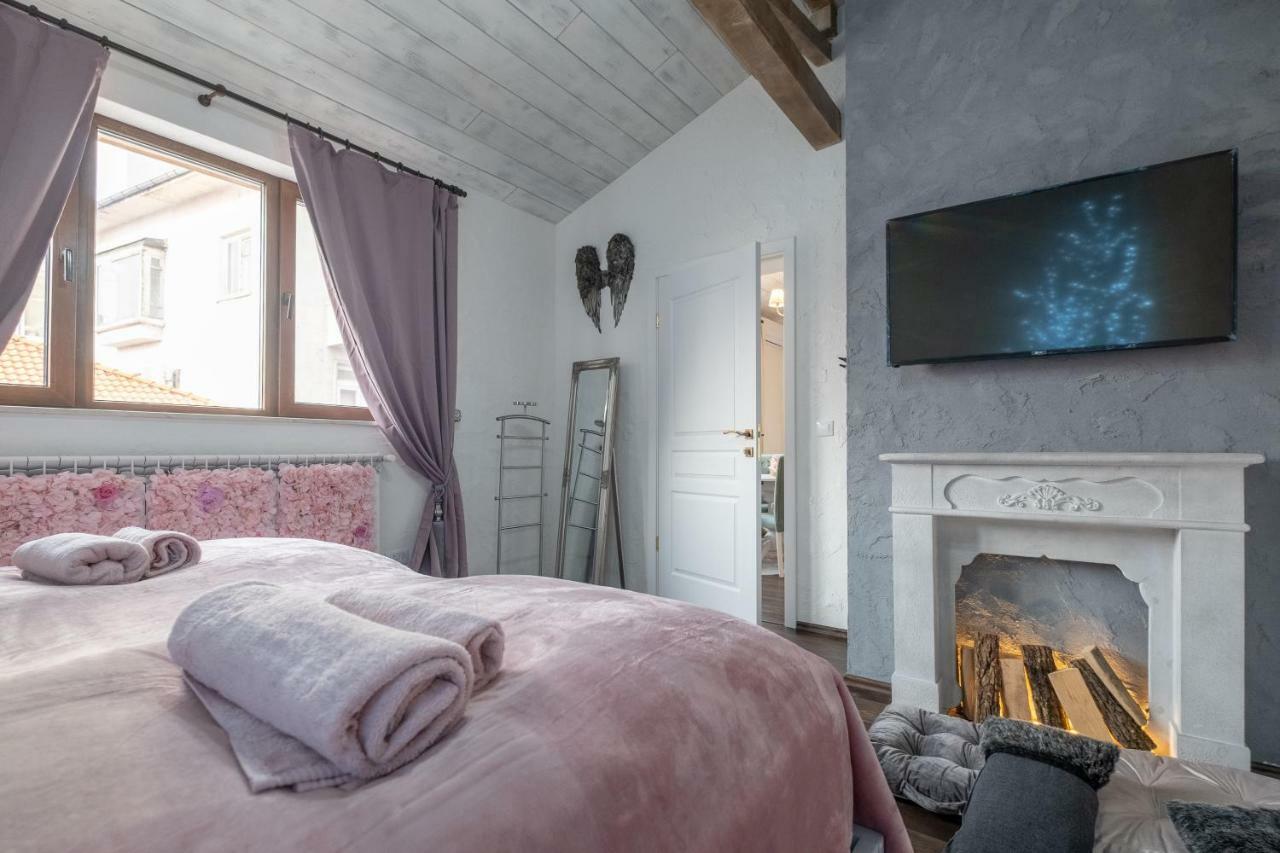 1-Bedroom Designer Apartment On Hristo Belchev Str Sofya Dış mekan fotoğraf